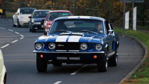 10 Reasons People Love Vintage Cars &amp; 10 Why The Love Modern Ones