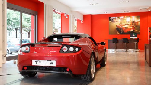 10 Reasons People Love Vintage Cars &amp; 10 Why The Love Modern Ones