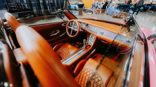 10 Reasons People Love Vintage Cars &amp; 10 Why The Love Modern Ones