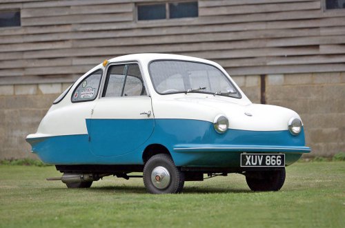 The mysterious world of the three-wheeled car