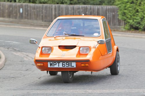 The mysterious world of the three-wheeled car