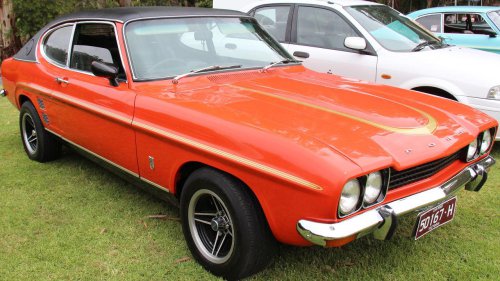 Why did so many cars in the ’70s have vinyl tops?