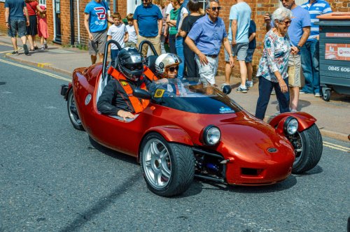 The mysterious world of the three-wheeled car