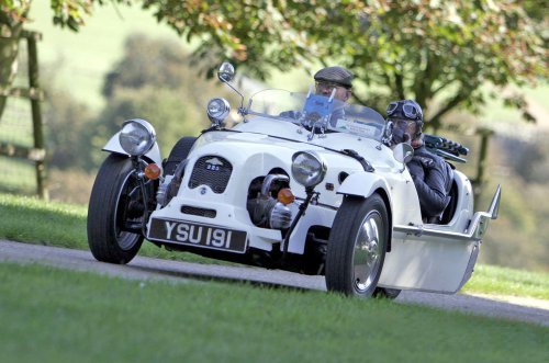 The mysterious world of the three-wheeled car