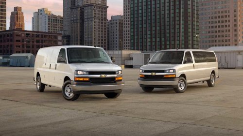 The last cars in America with a naturally aspirated V6