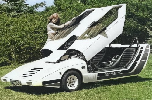 The mysterious world of the three-wheeled car