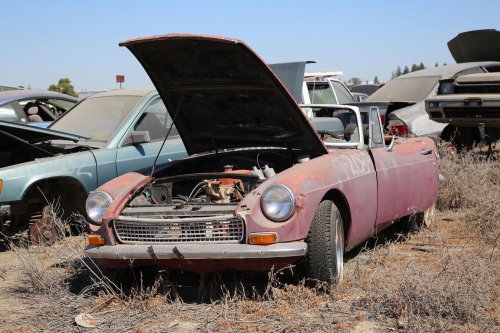 More Junkyard Gems from Turner’s Auto Wrecking in Fresno, California