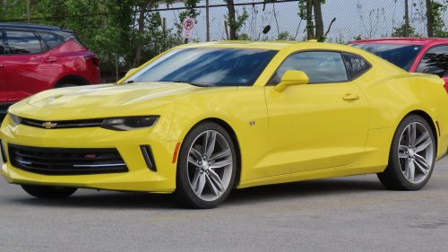 No Legroom: 10 Cars Not Built For Tall People & 10 That Are