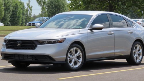 No Legroom: 10 Cars Not Built For Tall People &amp; 10 That Are