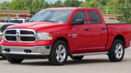 No Legroom: 10 Cars Not Built For Tall People &amp; 10 That Are