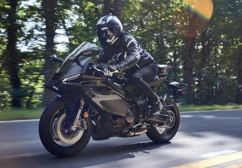 【ついに国内発売！】ヤマハ新型「YZF-R9」発表！新世代の“R”シリーズの価格・スペック・詳細を徹底解説！