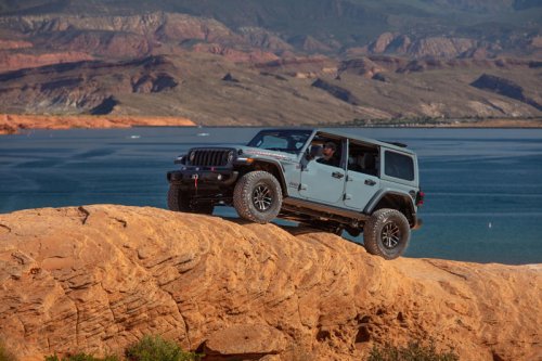 Which American automakers still offer stick shifts?