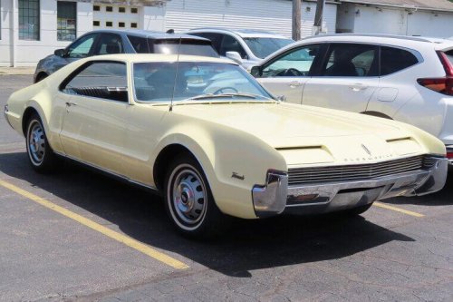 Iconic Cars From the ‘70s Still Worth Collecting