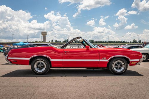 Revved up: The most impressive muscle cars of the ’60s & ’70s