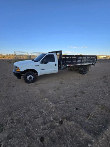 2001 Ford F-550