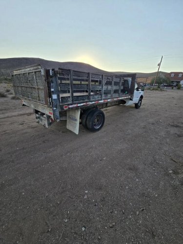 2001 Ford F-550