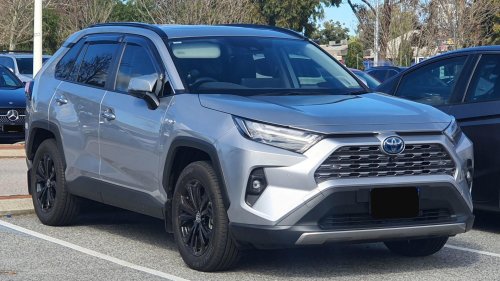 10 SUVs With Solid Towing Capacity &amp; 10 That Would Never Make It