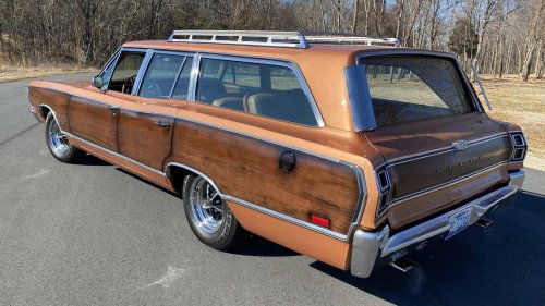 Dodge Built America's Rarest V8 Muscle Wagon