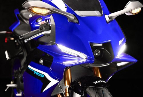 ヤマハが新型バイク「YZF-R9 ABS」を発売 - スーパースポーツなのに親しみやすい?