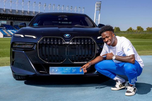 La superberlina de Vinicius, estrella del derbi entre el Real Madrid y el Atlético: es tan potente como un gran deportivo
