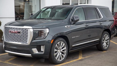 10 SUVs With Solid Towing Capacity & 10 That Would Never Make It