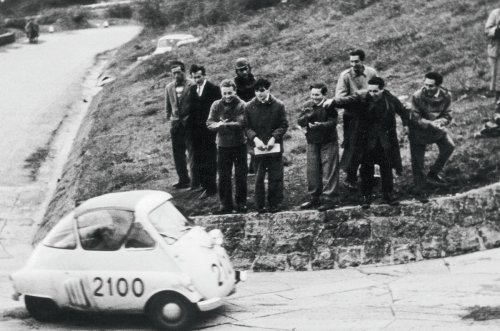 El extraño pero maravilloso mundo de los microcoches