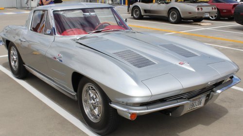 10 iconic cars from the 1960s that defined performance
