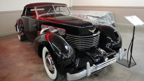 Why fender skirts were once the height of style