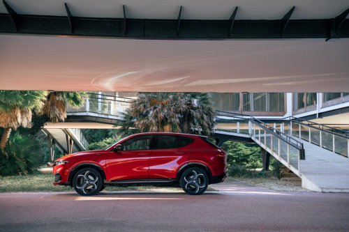 Nos subimos al Alfa Romeo Tonale 2026: Cambios sutiles, pero necesarios en un SUV aún más completo