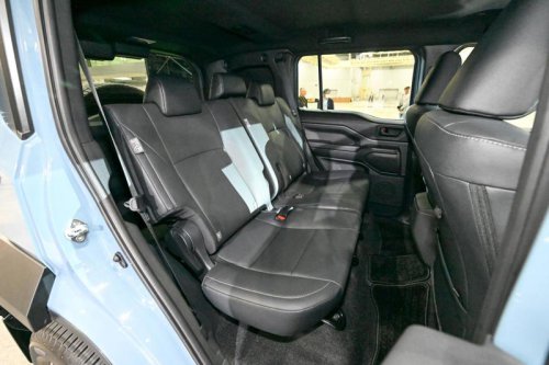 トヨタ ランドクルーザーに新たな個性「FJ」が登場。コンパクトボディに濃密な「ランクルらしさ」を詰め込んだ本格ヘビーデューティだ