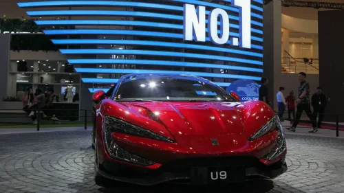 世界に30台のみ存在する、時速496kmに達するスポーツカー：写真