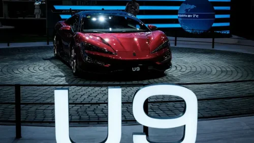 世界に30台のみ存在する、時速496kmに達するスポーツカー：写真