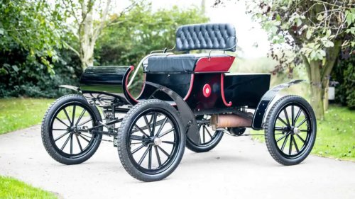 Oldsmobile, The Oldsmobile Curved Dash Was The First Car To Have A Speedometer