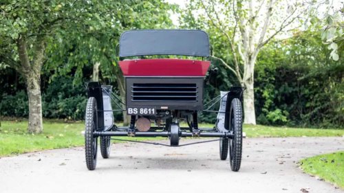 Oldsmobile, The Oldsmobile Curved Dash Was The First Car To Have A Speedometer