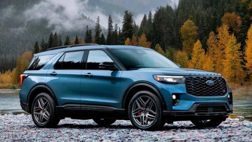 2022 Chevrolet Tahoe is a full-size bargain compared to a new Ford Explorer