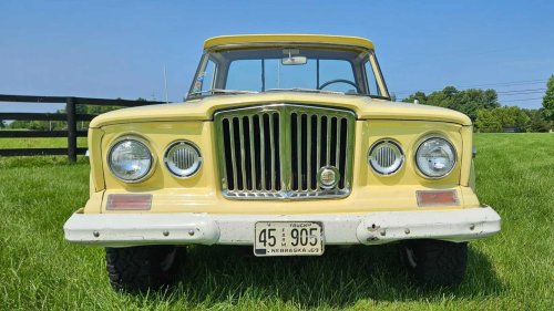 Jeep, Jeep Gladiator, Buick, 1960s Jeep Gladiator SJ-Gen J Series: The Pickup Truck with a Buick V8 Engine