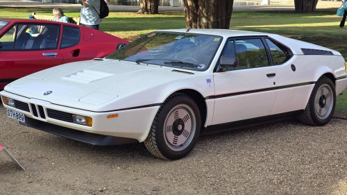 20 Legendary Cars That Started As Total Flops