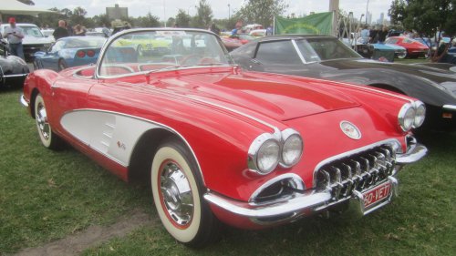 20 Legendary Cars That Started As Total Flops