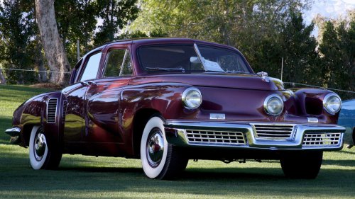 20 Legendary Cars That Started As Total Flops