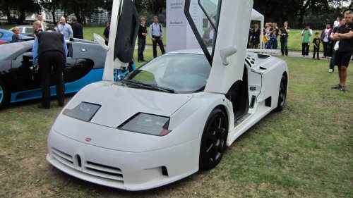 20 Legendary Cars That Started As Total Flops