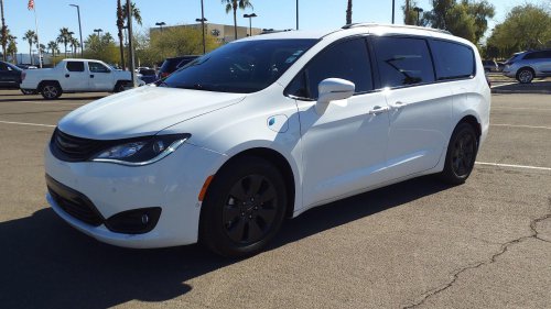 The 10 Most Prominent American Car Brands &amp; 10 That No Longer Exist