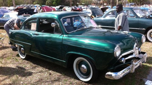 The 10 Most Prominent American Car Brands &amp; 10 That No Longer Exist