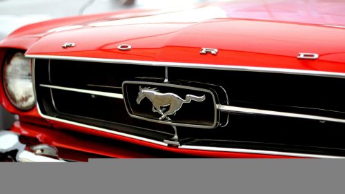 The 10 Most Prominent American Car Brands & 10 That No Longer Exist