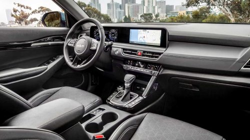 I spent time with the 2027 Kia Seltos hybrid, and it's no longer playing catch-up