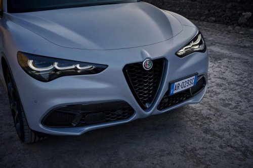 Las insignias de coches más raras y sus –no menos extraños– orígenes