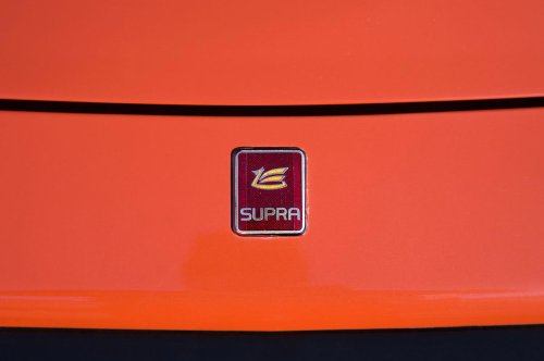 Las insignias de coches más raras y sus –no menos extraños– orígenes