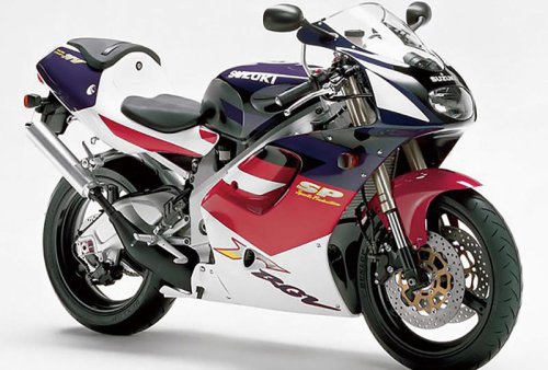 NSR250Rの登場でメーカー同士の主導権争いが激化！ 加速する2ストブームに生き残りをかけて名高いマシンたちが誕生【80年2スト黄金時代／前編】