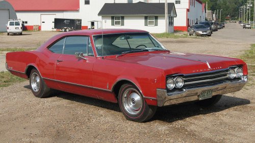 10 Oldsmobiles that turned into collectibles