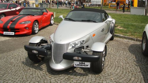 20 Cars That Were Only Cool In The 2000s