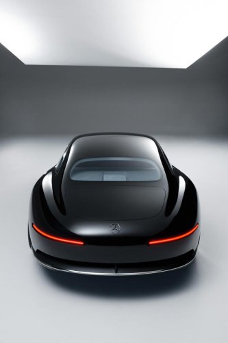 Mercedes, Mercedes Looks to the Past for Style and to the Future for Tech with the Vision Iconic Concept